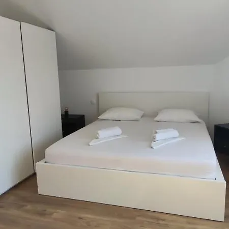 Panoramic Spacious 3 Bedroom Apartment Sumartin Exterior photo