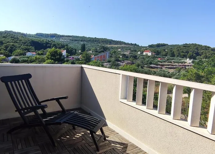 Panoramic Spacious 3 Bedroom Apartment